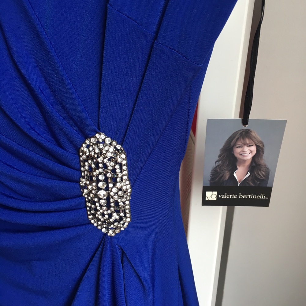 Dress - Picture 2 of 4
